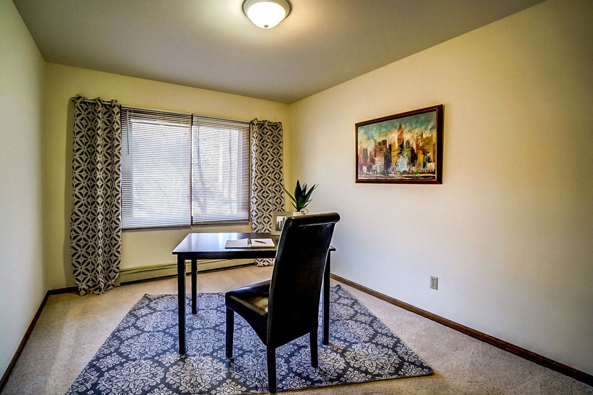 Gallery Photo 12